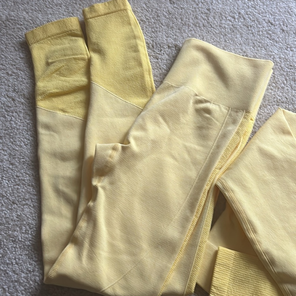 Yellow Work set! - Picture 3 of 5